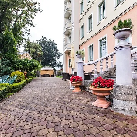 Panorama Ξενοδοχείο Κάρλοβι Βάρι